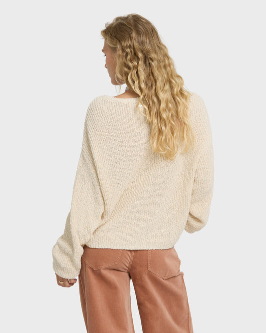 OPEN-AIR-SWEATER-WHITE-CAP-2