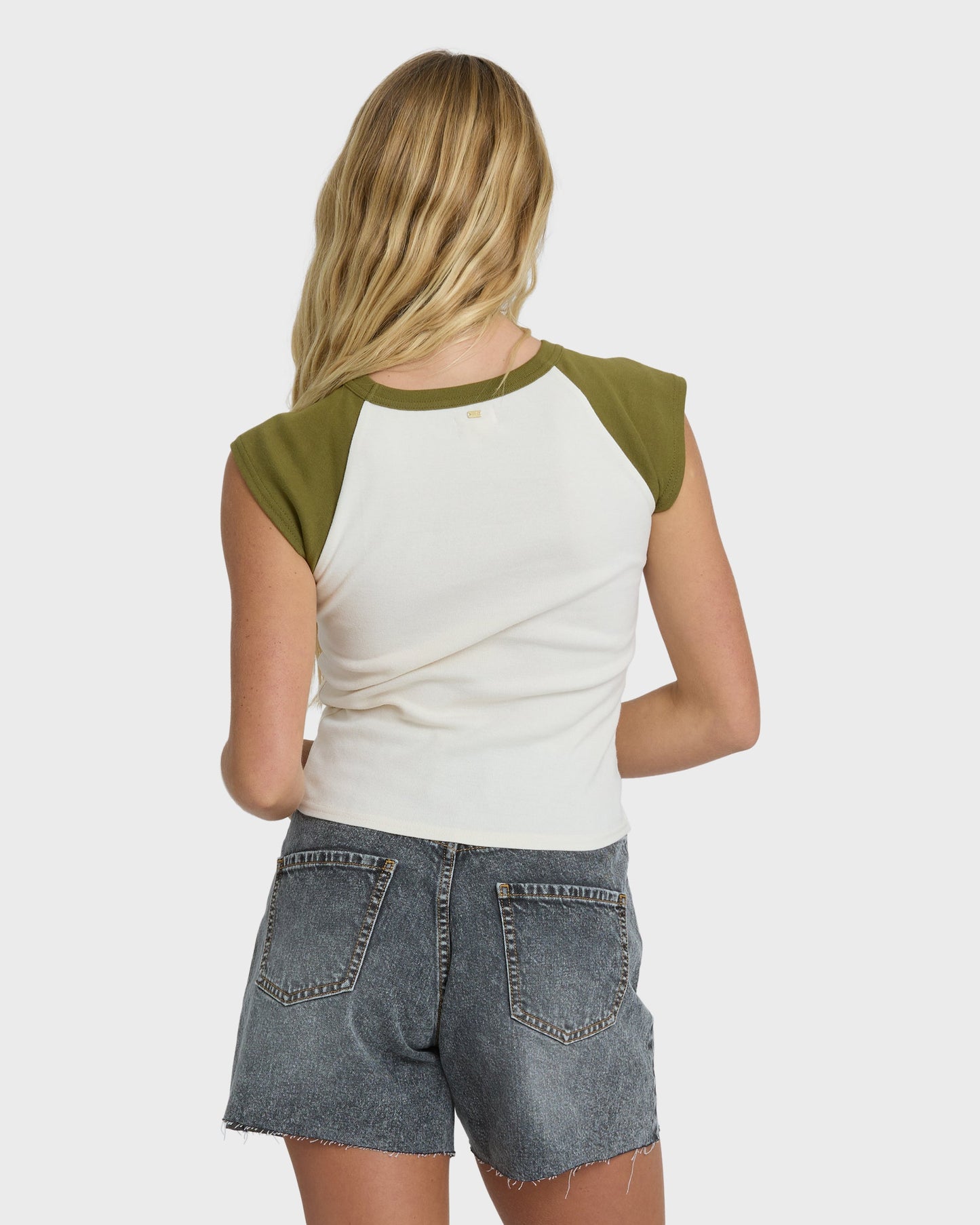 DES-TROPIC-SS-RAGLAN-DARK-OLIVE-2
