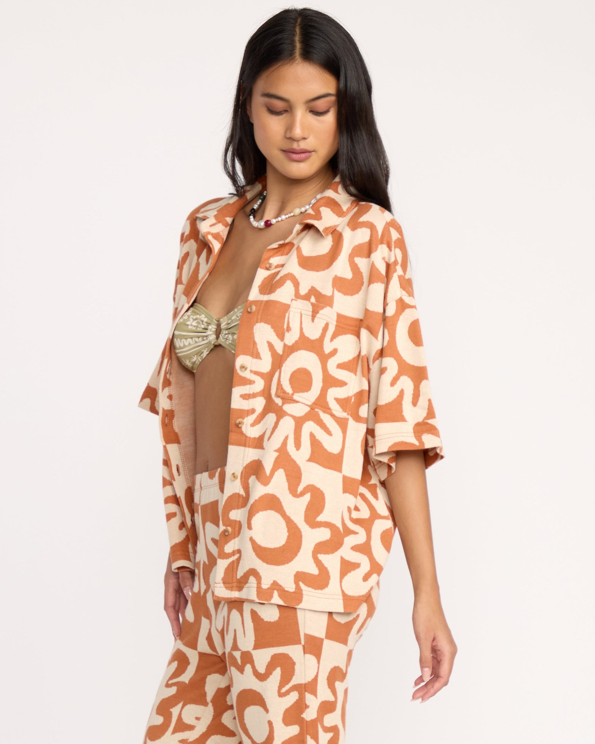 Lost-Waves-Tee-Sunburnt-3