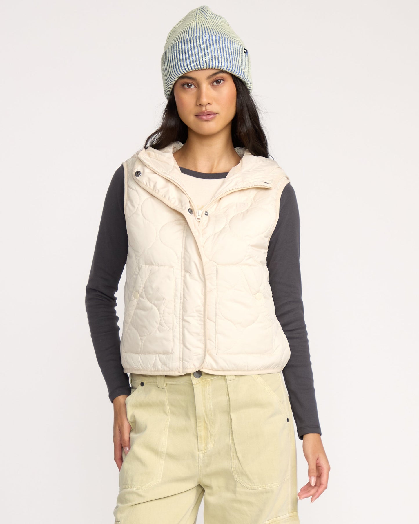 CLIFFS-QUILTED-LT-WT-VEST-Whitecap-1