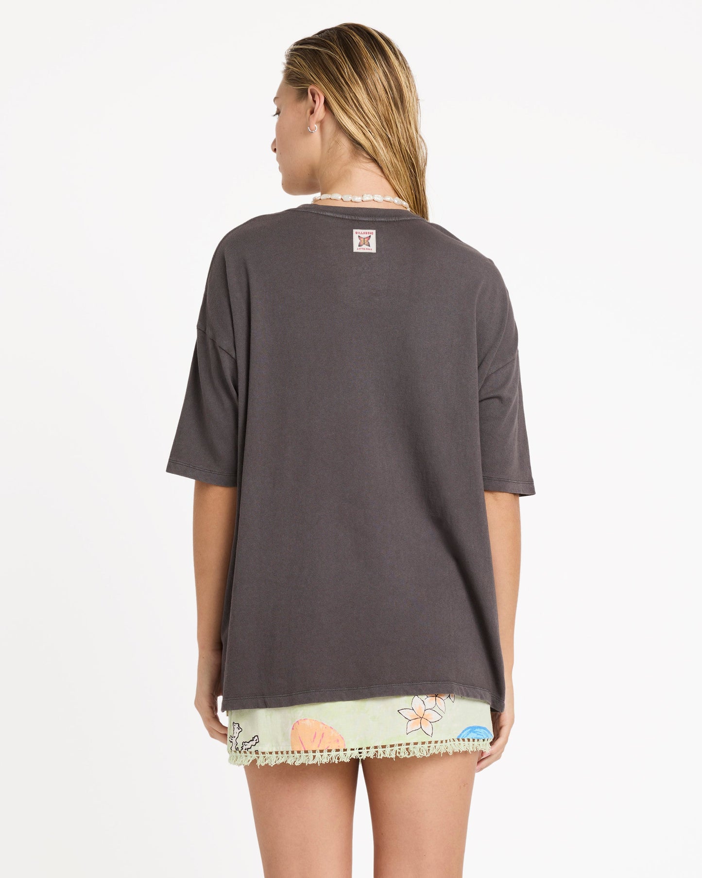 LOTTIE-HALL-SS-TEE-OFF-BLACK-2