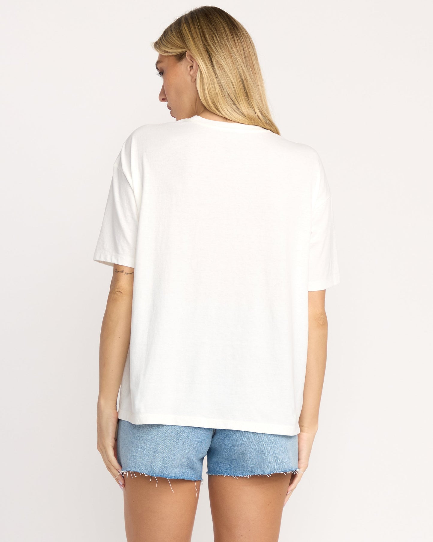 Where-Suns-Collide-Tee-Salt-Crystal-2