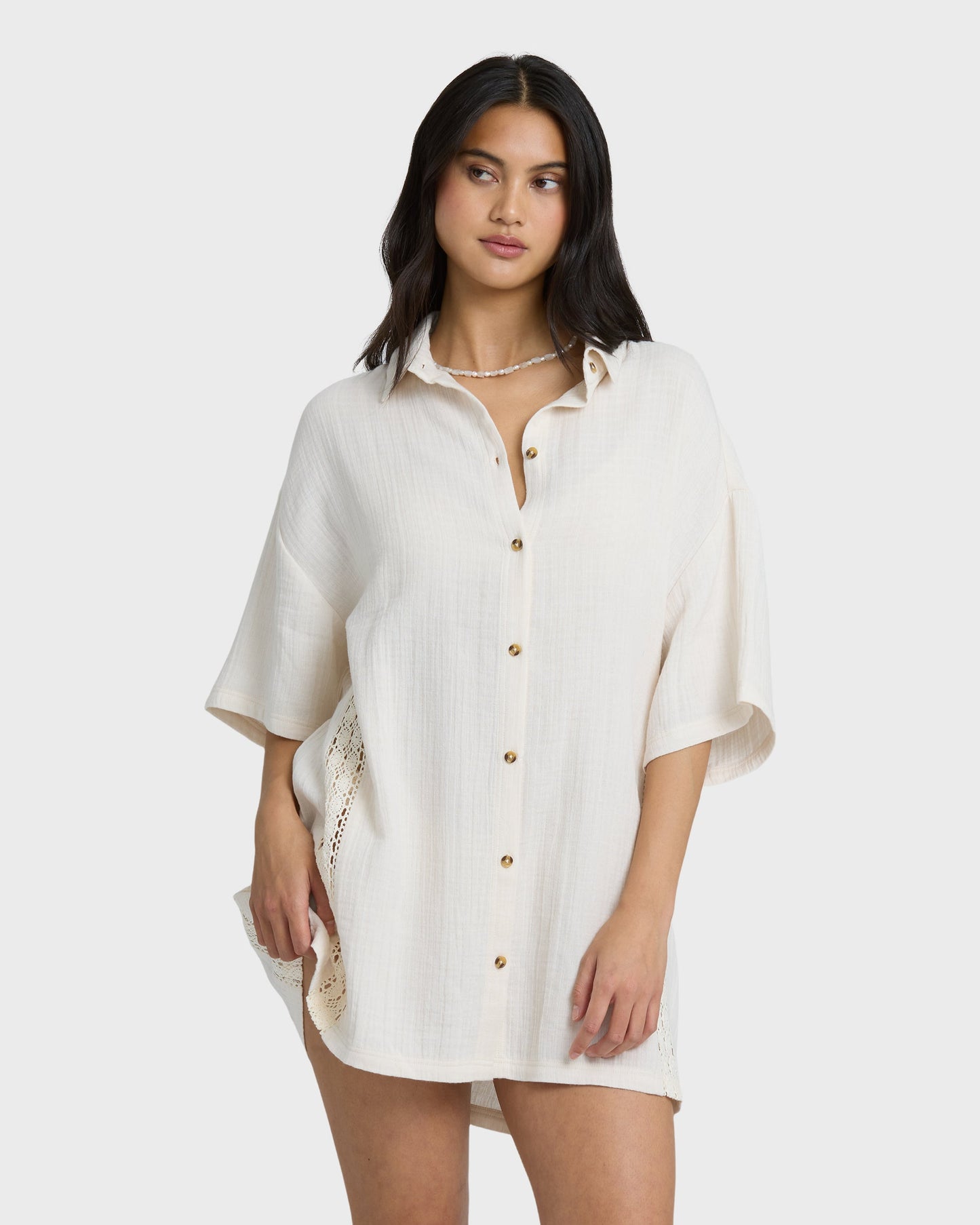 FEELIN-FINE-SHIRT-WHITE-CAP-1