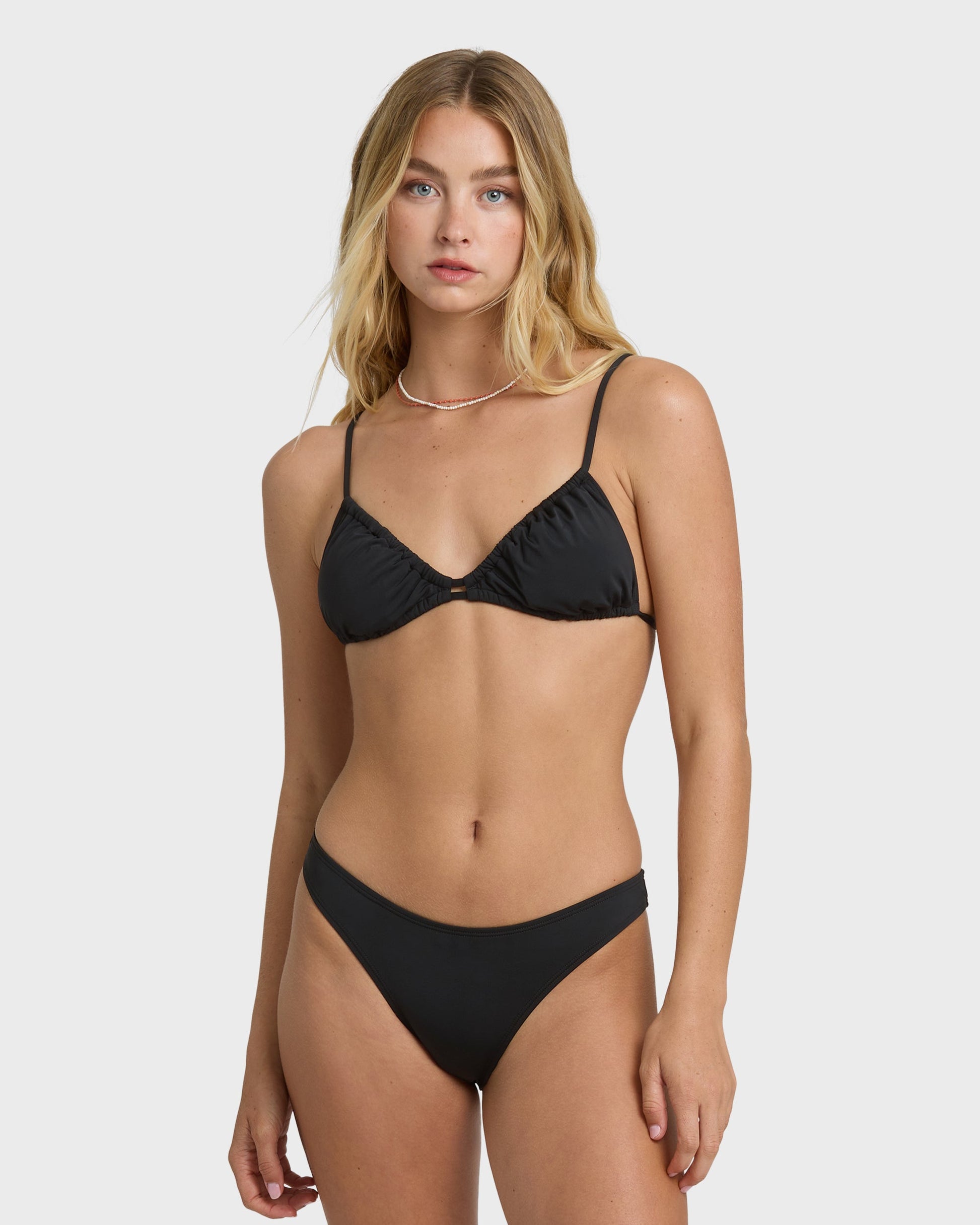 SOL-SEARCHER-TEAGAN-BRLT-BLACK-PEBBLE-1