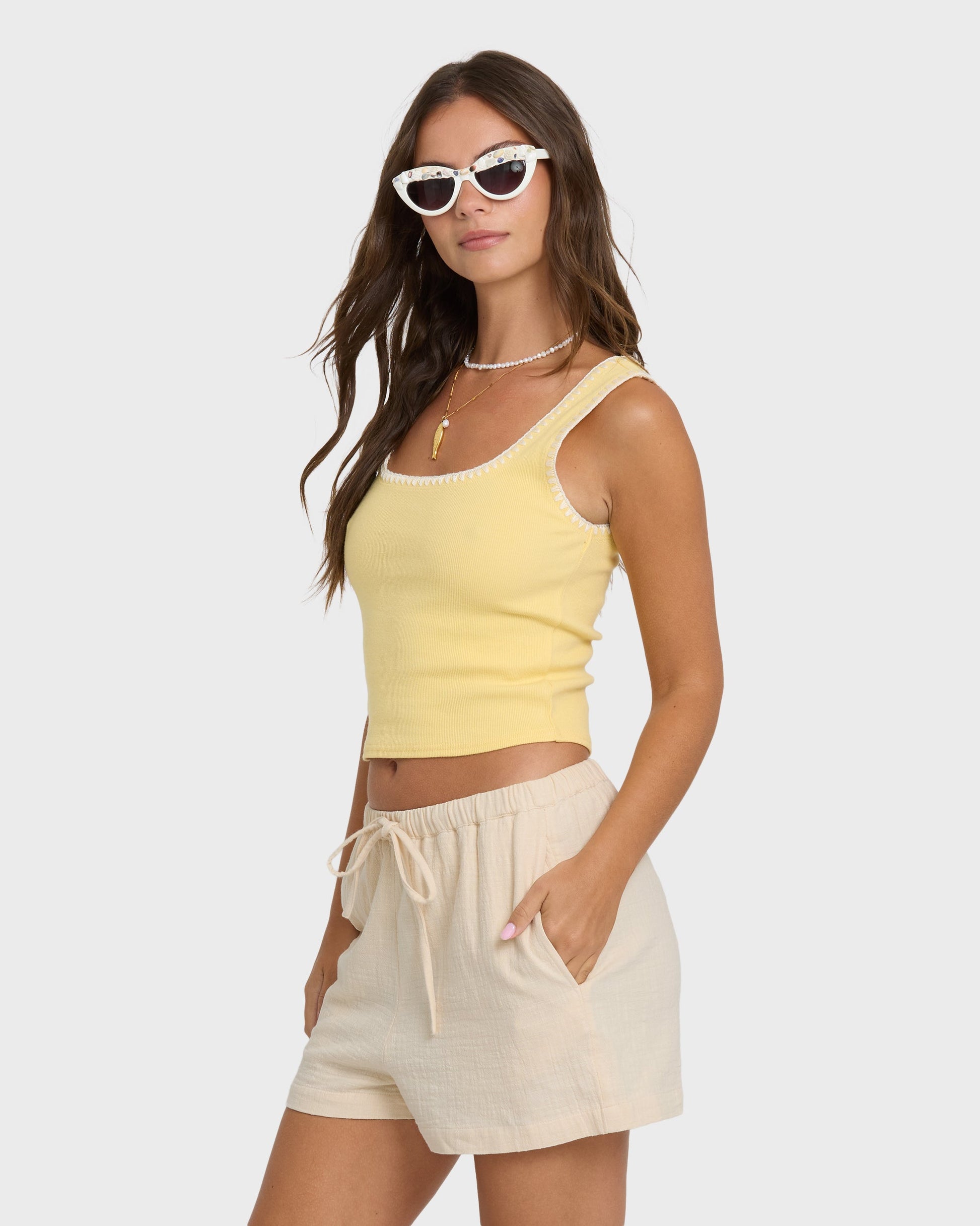 Wanderer-Woven-Shorts-Dove-4