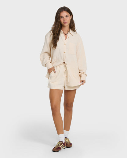 Wanderer-Long-Sleeve-Woven-Top-Dove-3