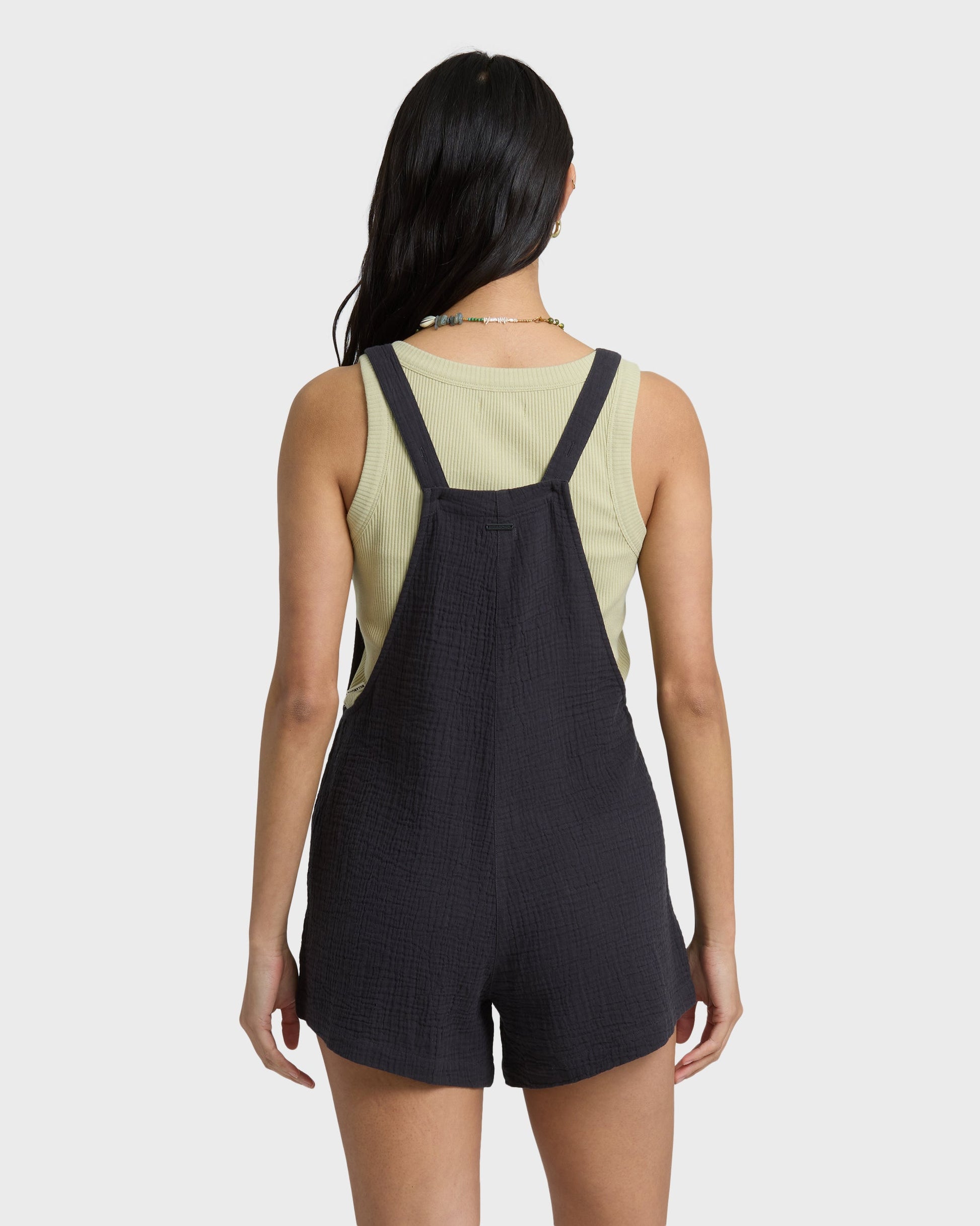 BEACH-CRUSH-OVERALL-BLACK-SANDS-2
