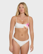 SUNNY-SHORE-JACLYN-CROP-SALT-CRYSTAL-1