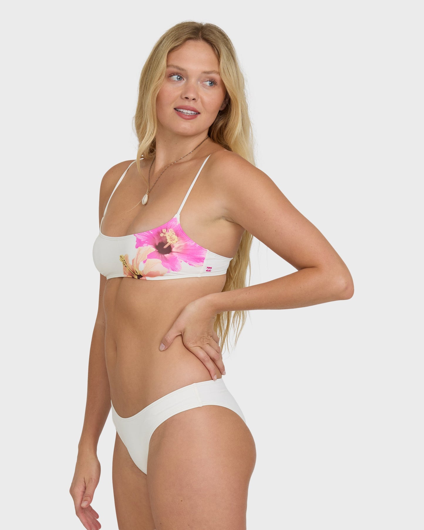 SUNNY-SHORE-JACLYN-CROP-SALT-CRYSTAL-3