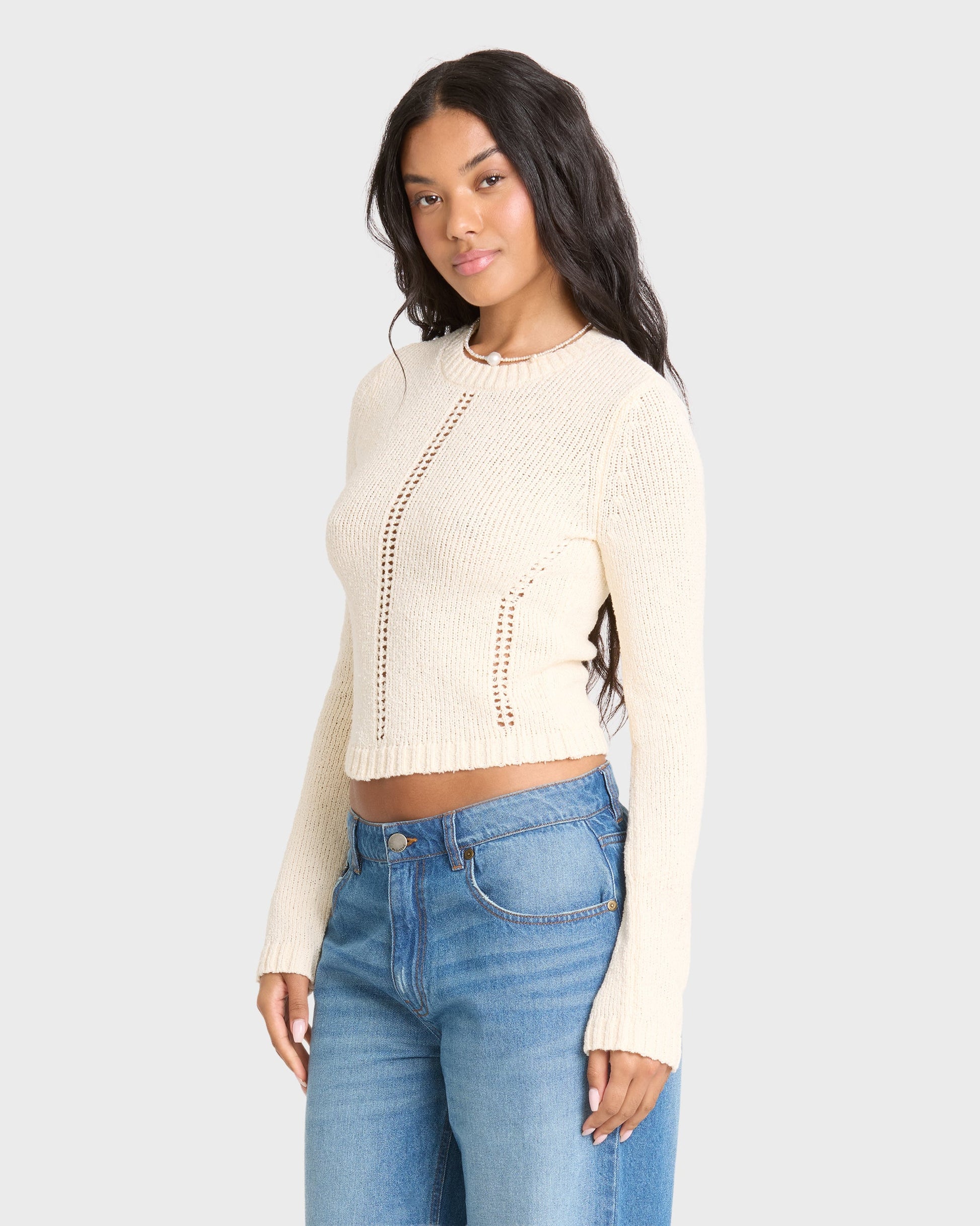 SWEET-CLARE-SWEATER-WHITE-CAP-4