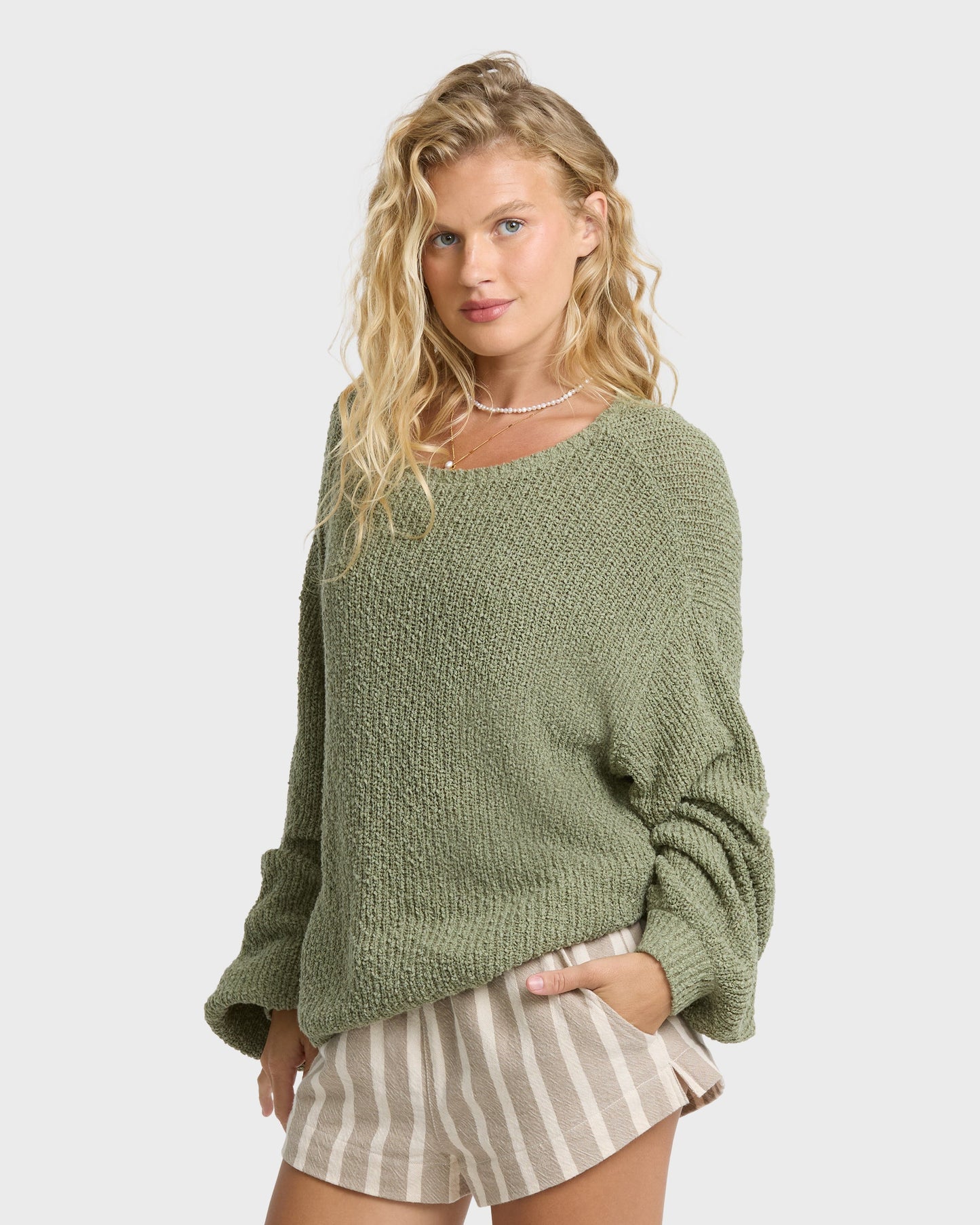 OPEN-AIR-SWEATER-ARMY-GREEN-4