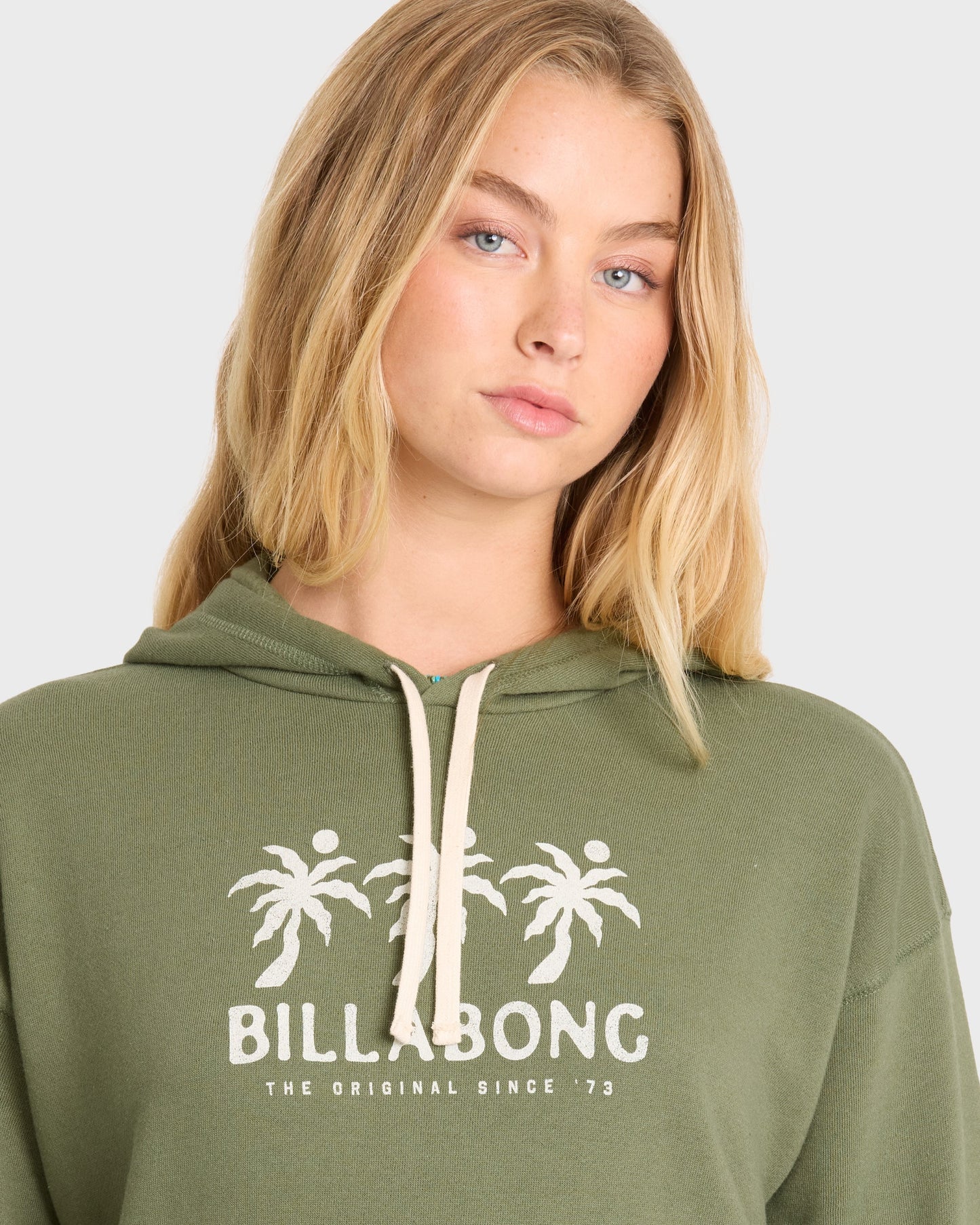 FAR-FROM-SHORE-HOODIE-CANTEEN-5