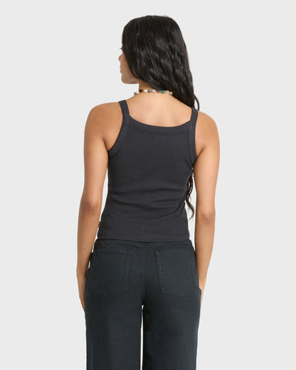 DAY-TRIP-FOREVER-TANK-BLACK-SANDS-2