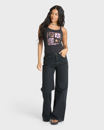 DAY-TRIP-FOREVER-TANK-BLACK-SANDS-3