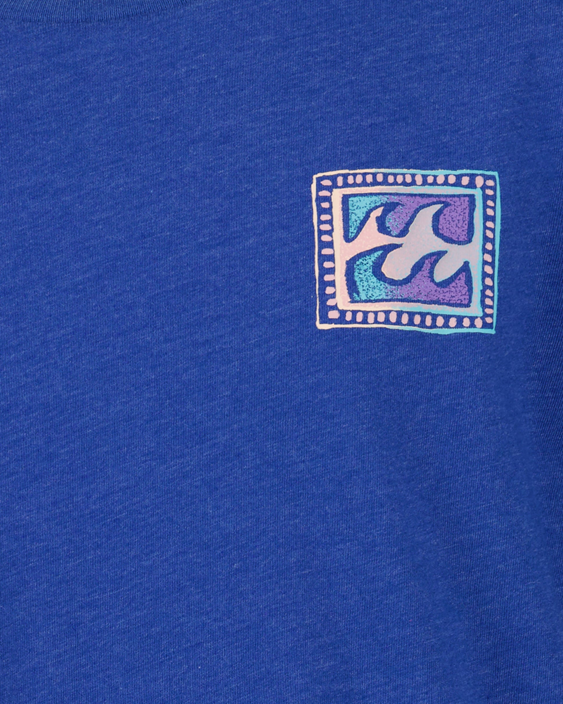 Blue t-shirt with a small logo on the chest